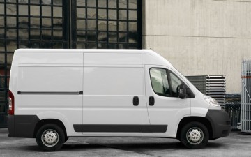 Reserva 4. Mercedes Sprinter 13m3 o Similar 